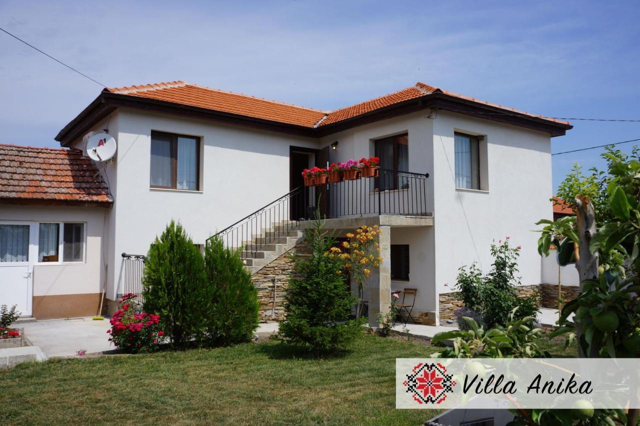 Villa Anika Mezek Exteriér fotografie